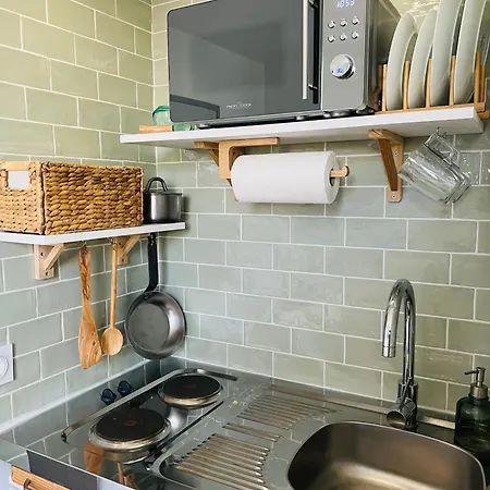 Vue Montmartre & Balcon *