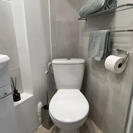 Vue Montmartre & Balcon Appartement *