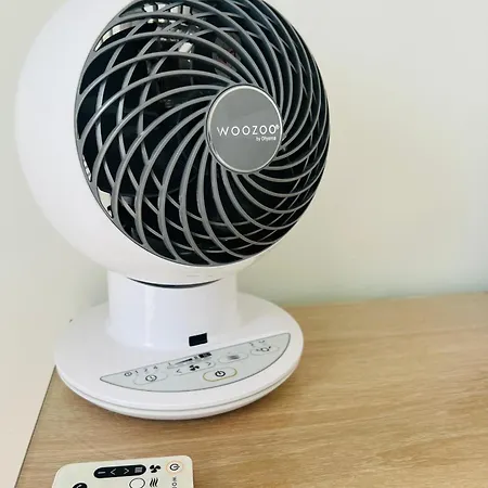 Appartement Vue Montmartre & Balcon Parijs