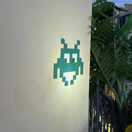 Vue Montmartre & Balcon Appartement *