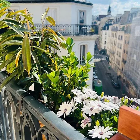 Apartment Vue Montmartre & Balcon